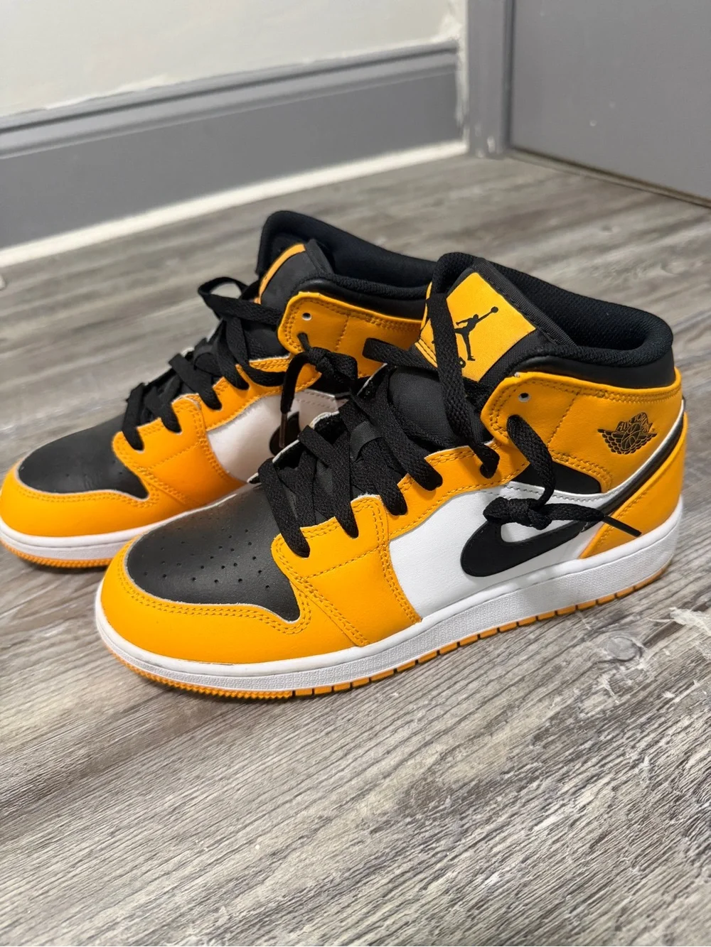 Nike worn twice